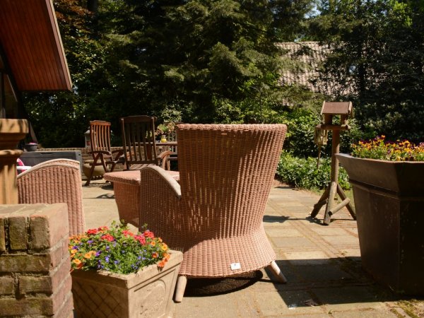 Die Terrasse, mit viele Möglichkeiten sich zu erholen